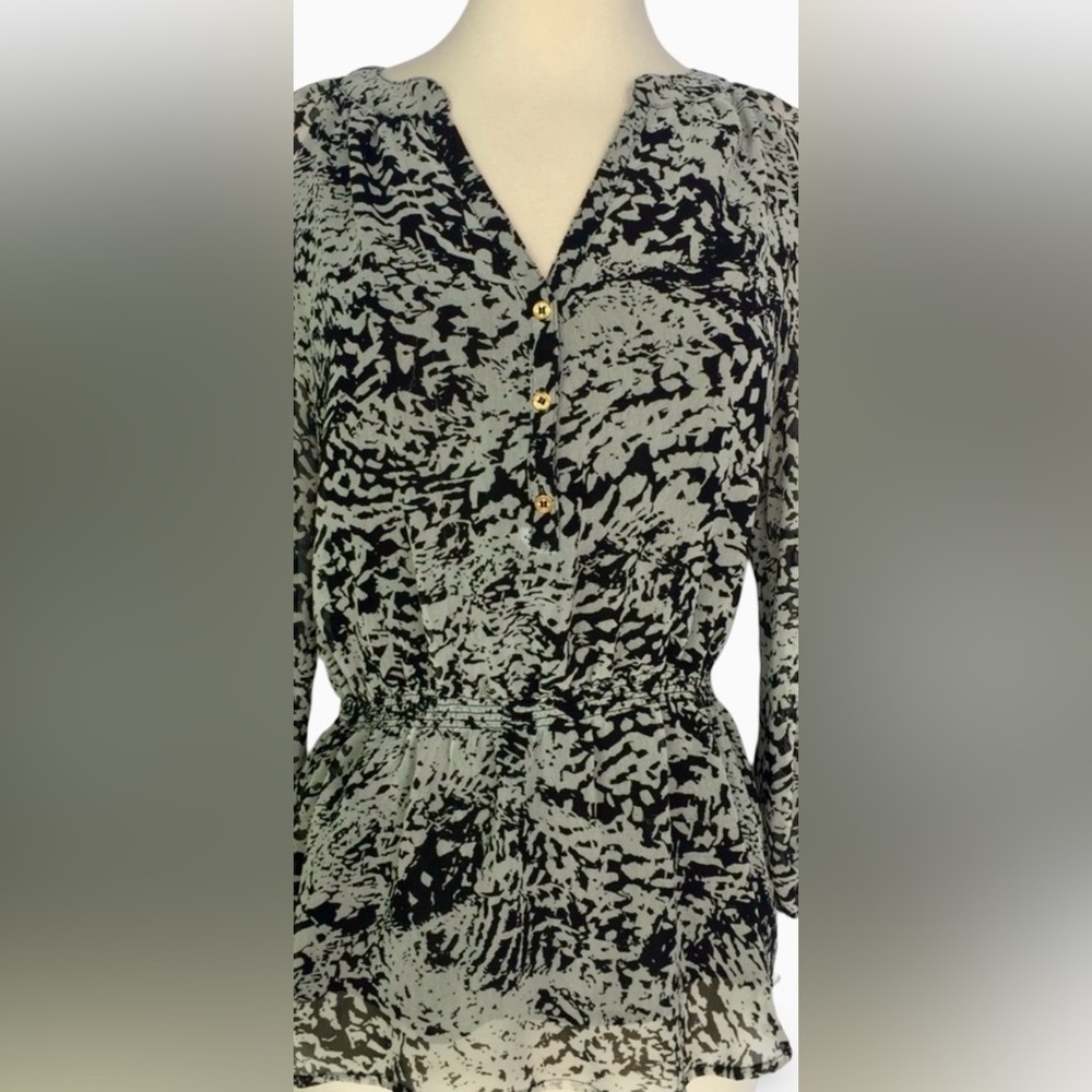 CALVIN KLEIN ๐SMALL๐BLACK & GREY LONG SLEEVED CHIFFON V NECK PEPLUM BLOUSE - Picture 5 of 15